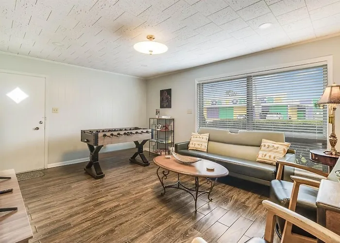 Apartment Hot Spot Near Cajun Dome And Moncus Park Sleeps 8