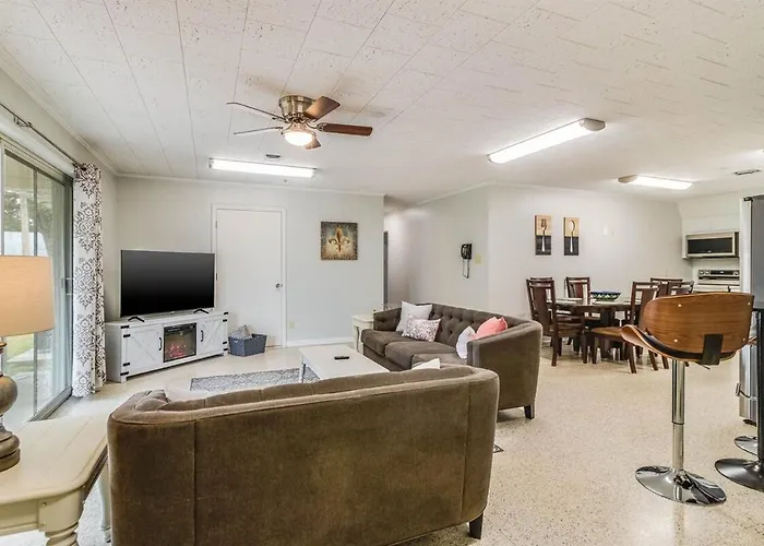 Apartment Hot Spot Near Cajun Dome And Moncus Park Sleeps 8 Lafayette